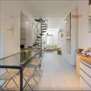 Design&terrazzo A 5 Min Dal Centro - Laura's House Appartamento